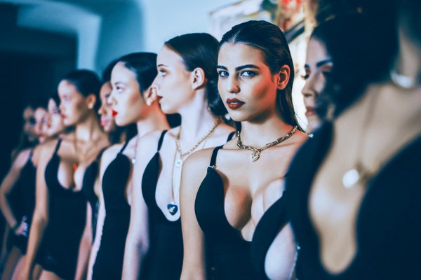 Les collaborations emblématiques qui ont marqué l'univers de la mode